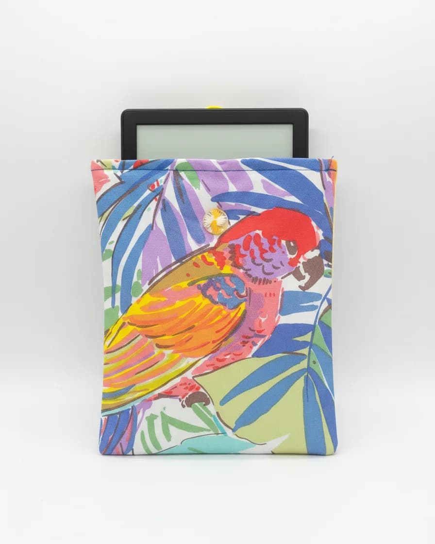 Funda para eBook - Modelo Guacamayo Tropical